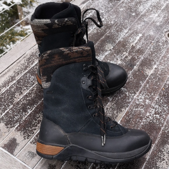 Muck suede and rubber lace-up boots - Picture 2 of 16